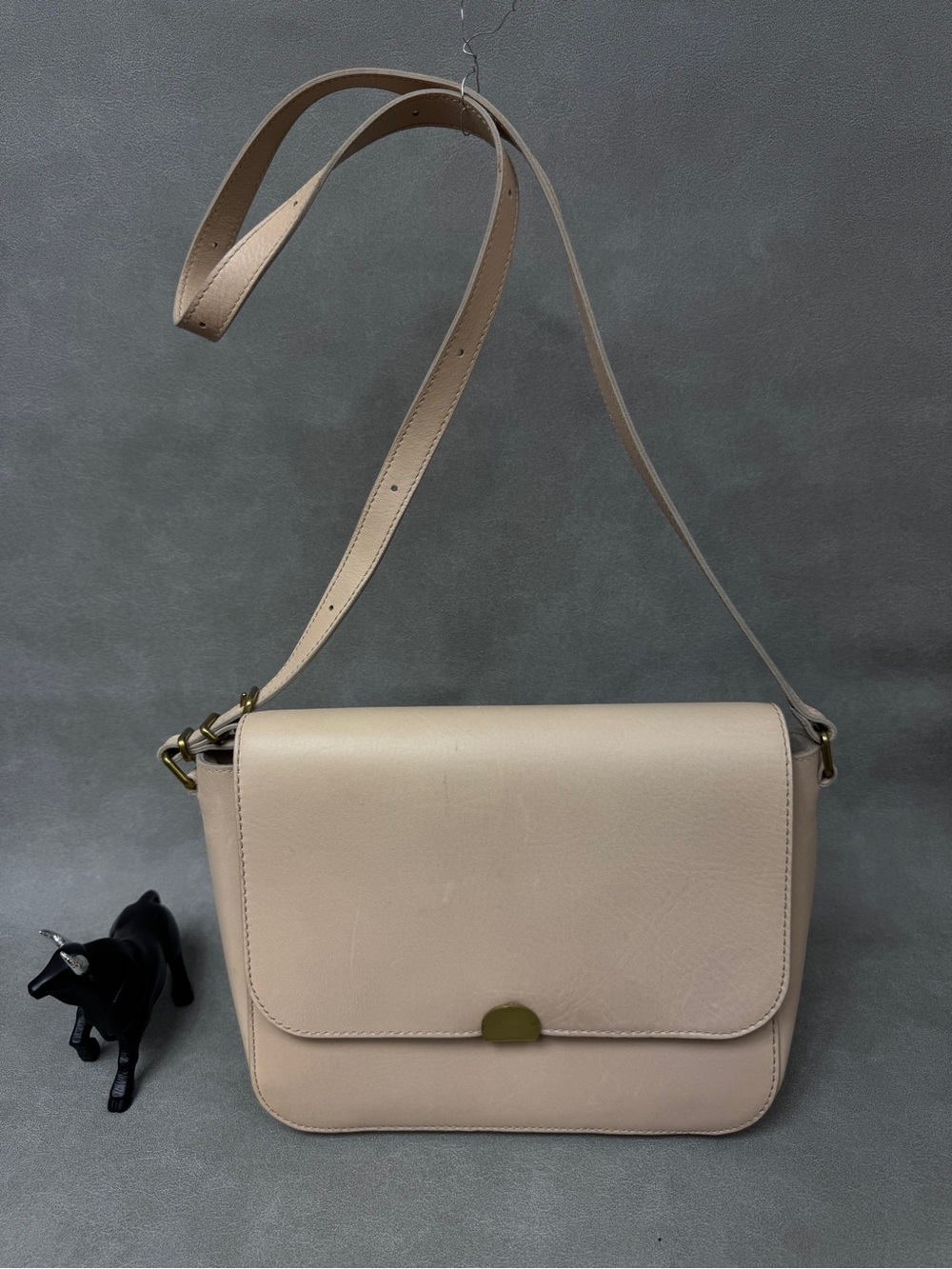 Madewell Beige Leather Crossbody Bag with Gold-Tone Clasp